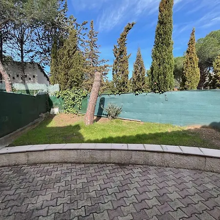 Mitoyenne Climatisee, Calme Avec Piscine Et Parking, Proche Et Port, Pour 6 Personnes - Fr-1-607-125 Villa Agde